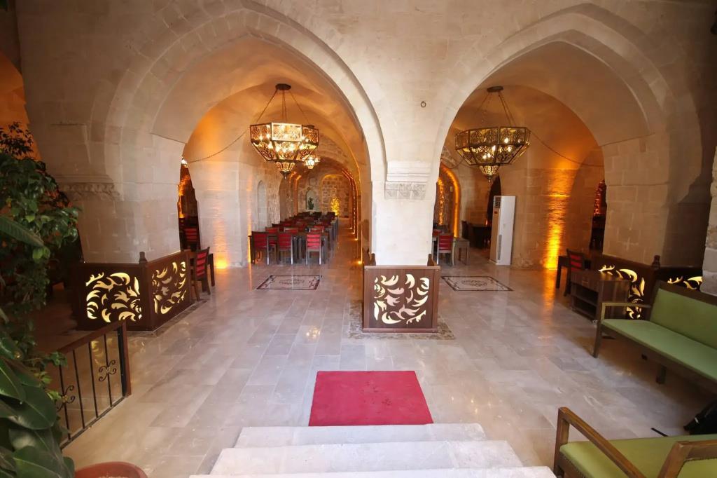 Tughan Hotel 3*