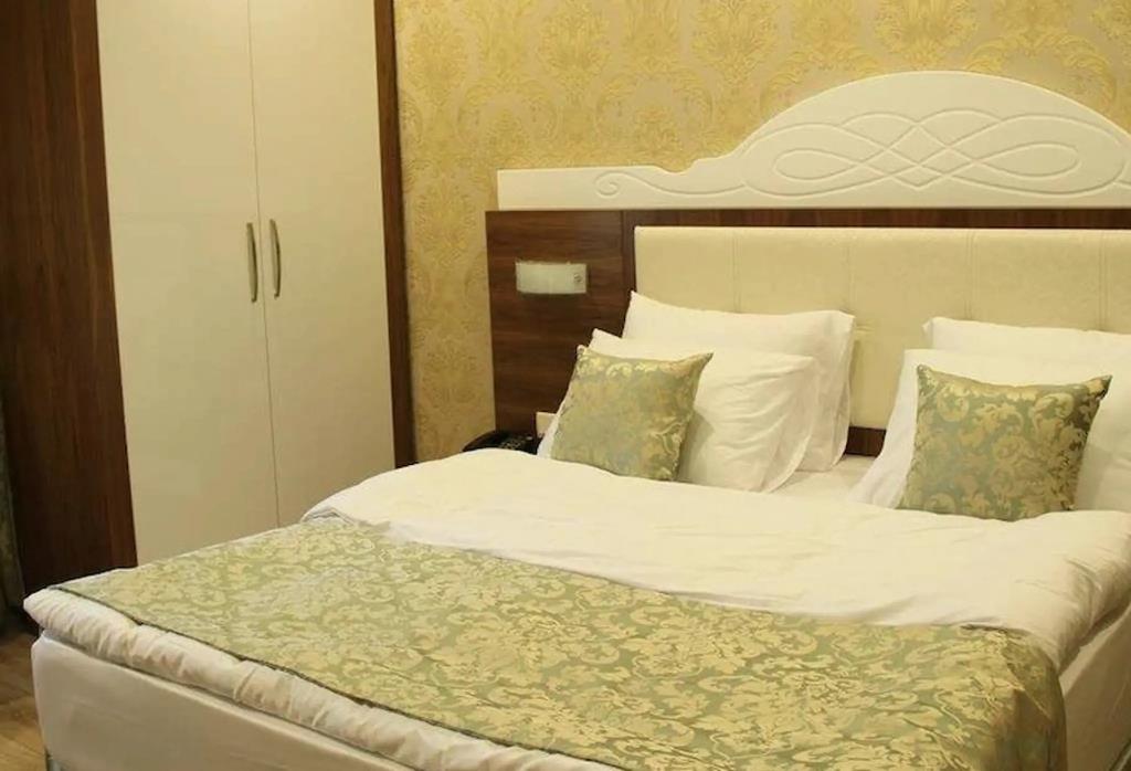 Tughan Hotel 3*