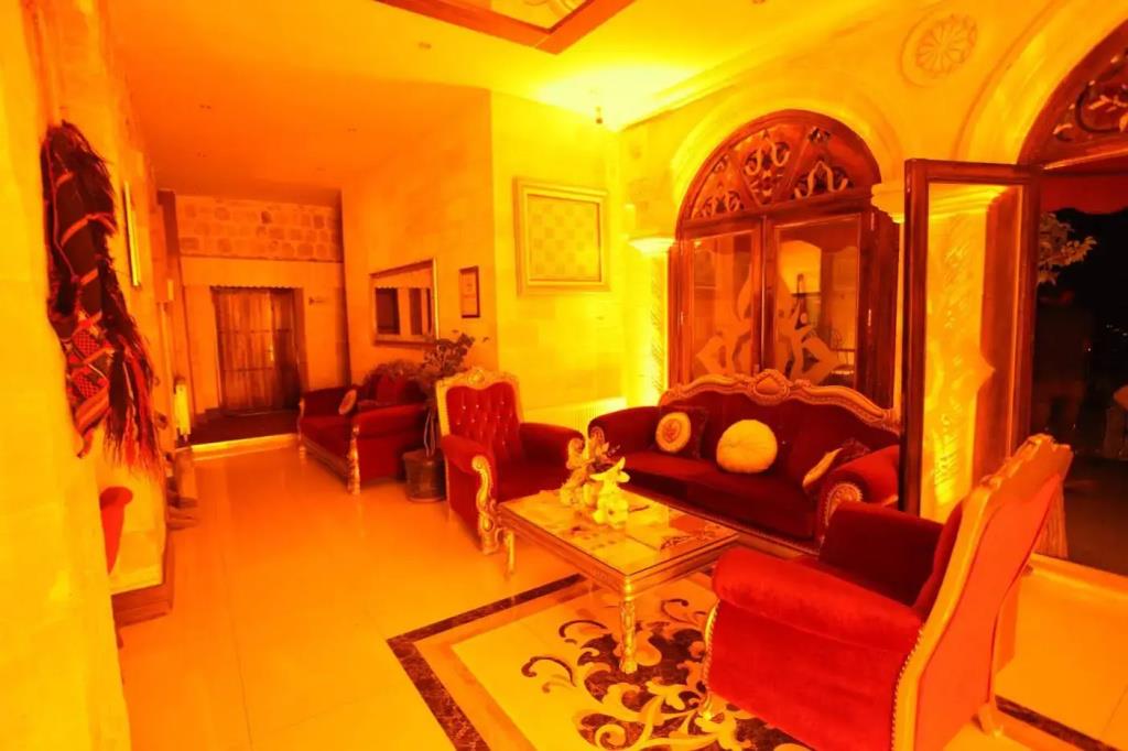 Tughan Hotel 3*