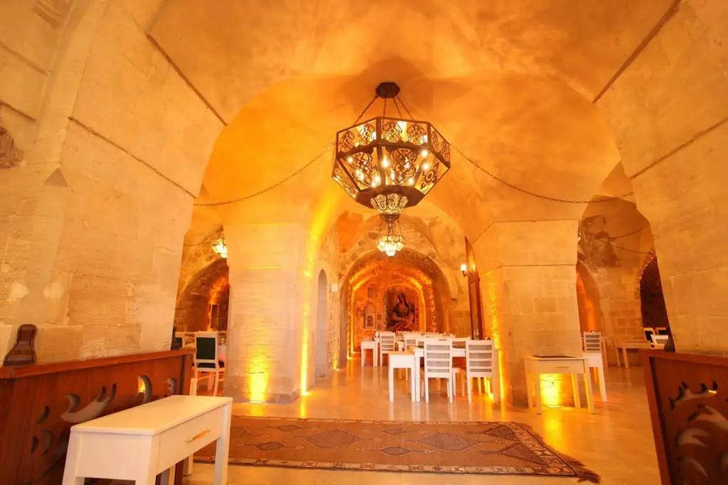Tughan Hotel 3*