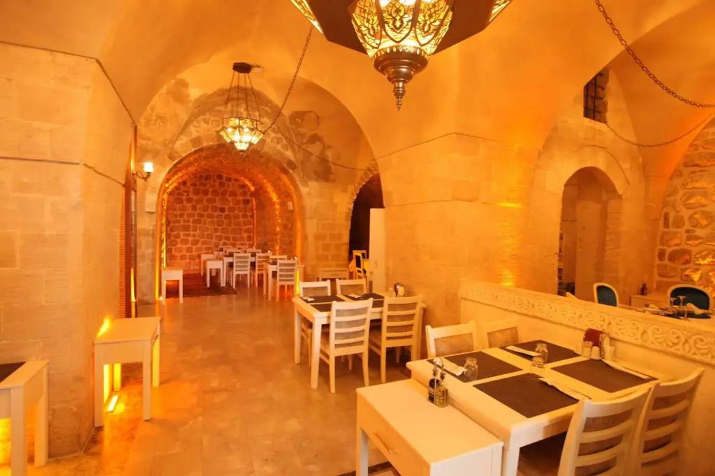 Tughan Hotel 3*