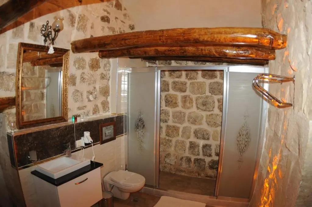 Tughan Hotel 3*