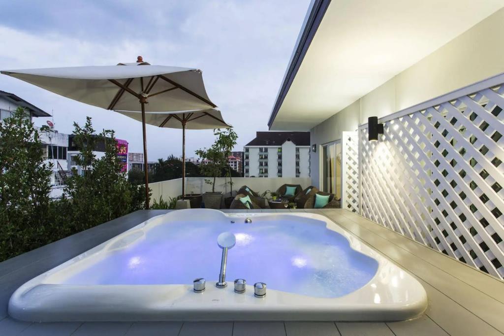 Tolani Nimman Villa Chiang Mai 0*