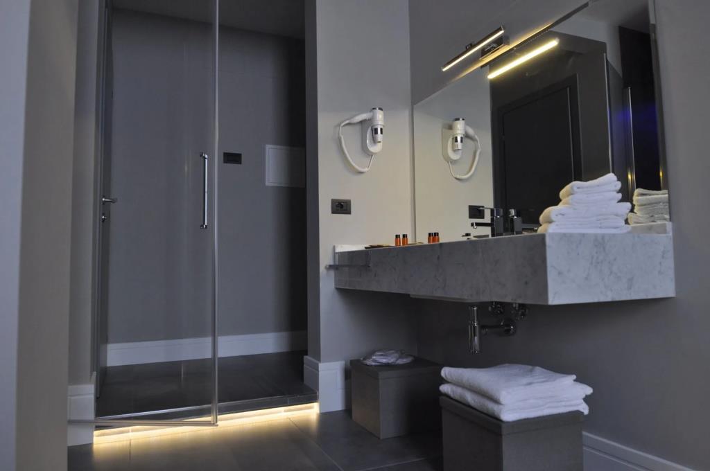 Place 24 Suites & Wellness 0*