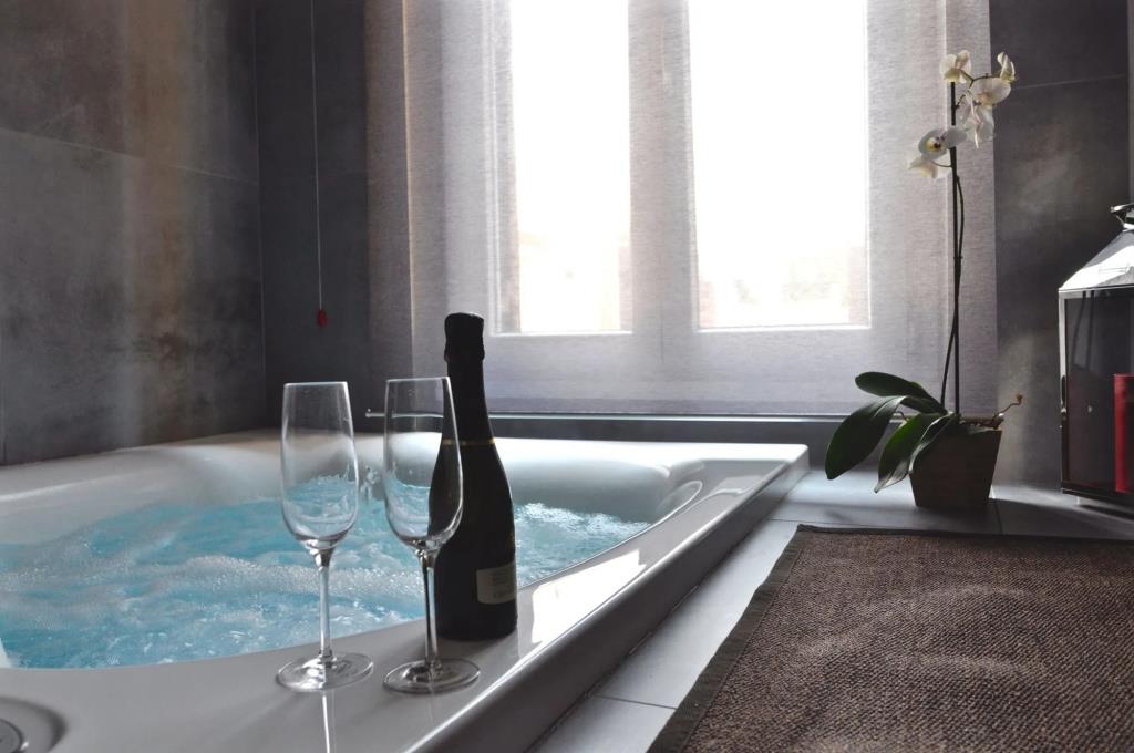 Place 24 Suites & Wellness 0*