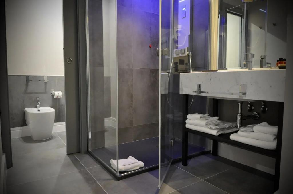 Place 24 Suites & Wellness 0*