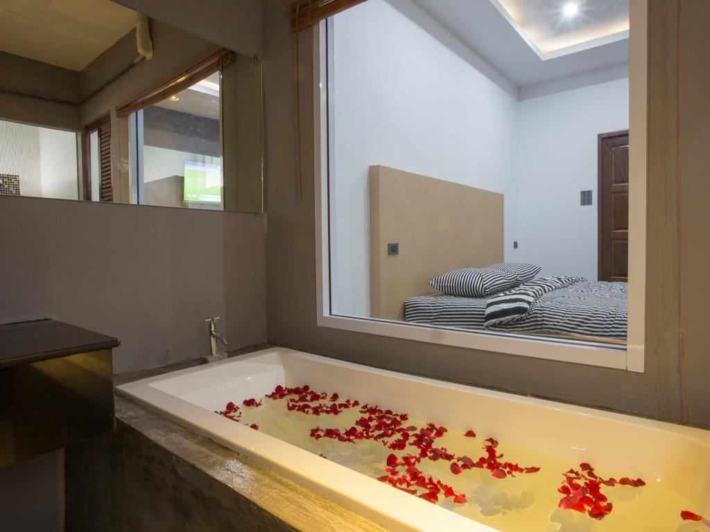 88 Fine Hotel 3*