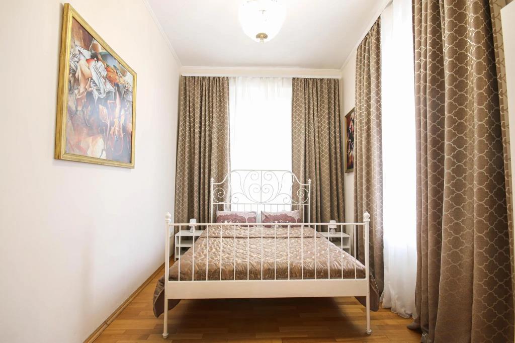 ApartLux Znamenka 0*