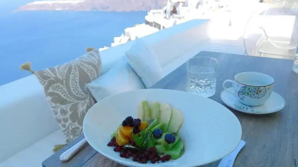 Andronikos Santorini 0*