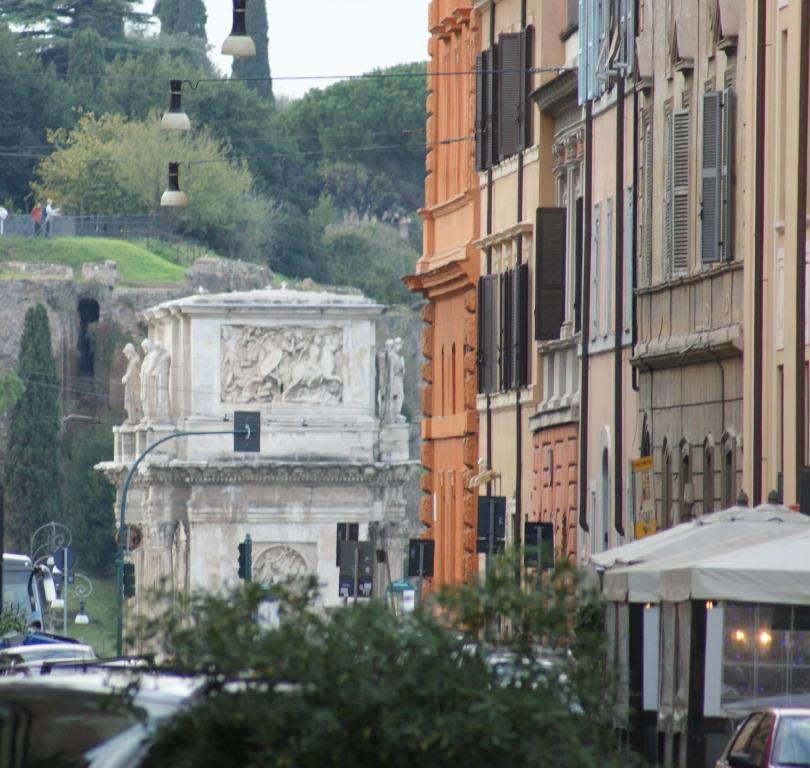 Bellezza al Colosseo B&B and Apartments 0*