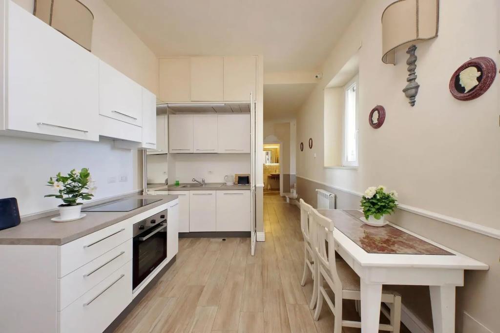 Bellezza al Colosseo B&B and Apartments 0*