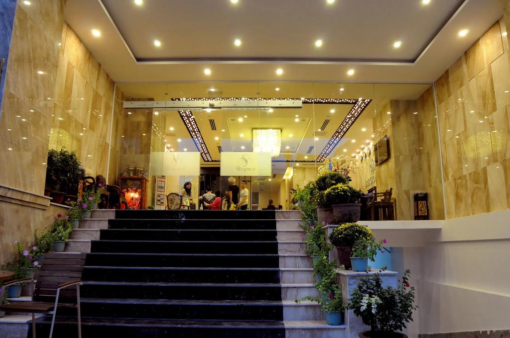 Begonia Nha Trang Hotel 4*