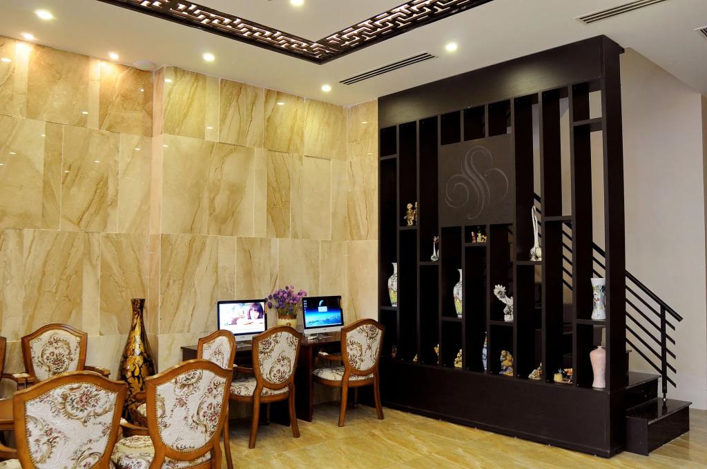 Begonia Nha Trang Hotel 4*