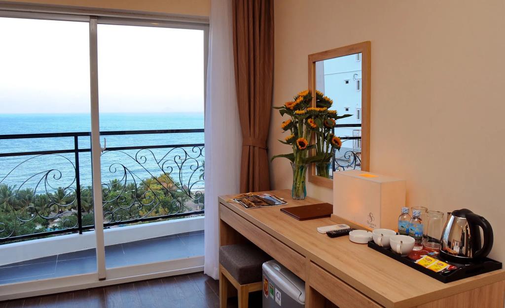 Begonia Nha Trang Hotel 4*