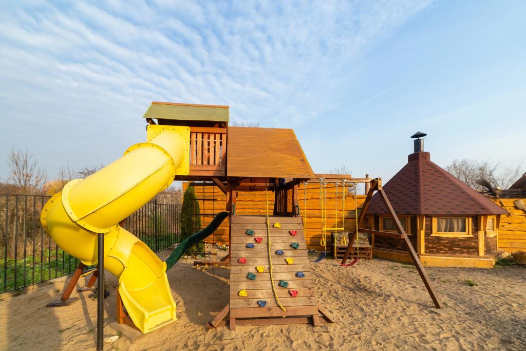 Hotel Burzhuj 0*