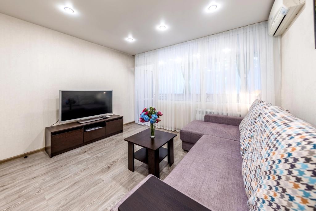 Na Ostrovskogo Apartments 0*