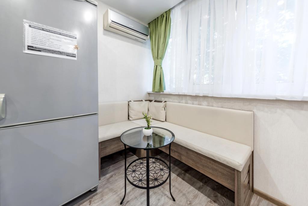 Na Ostrovskogo Apartments 0*