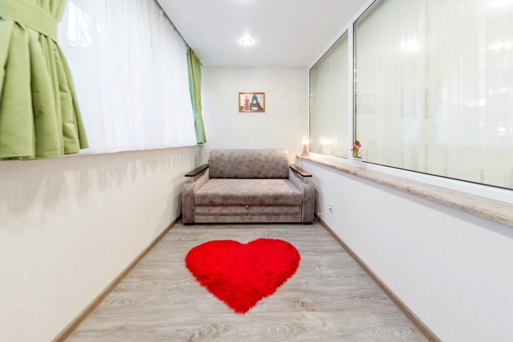 Na Ostrovskogo Apartments 0*