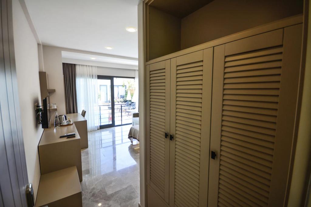 Eng Group Hotels 0*
