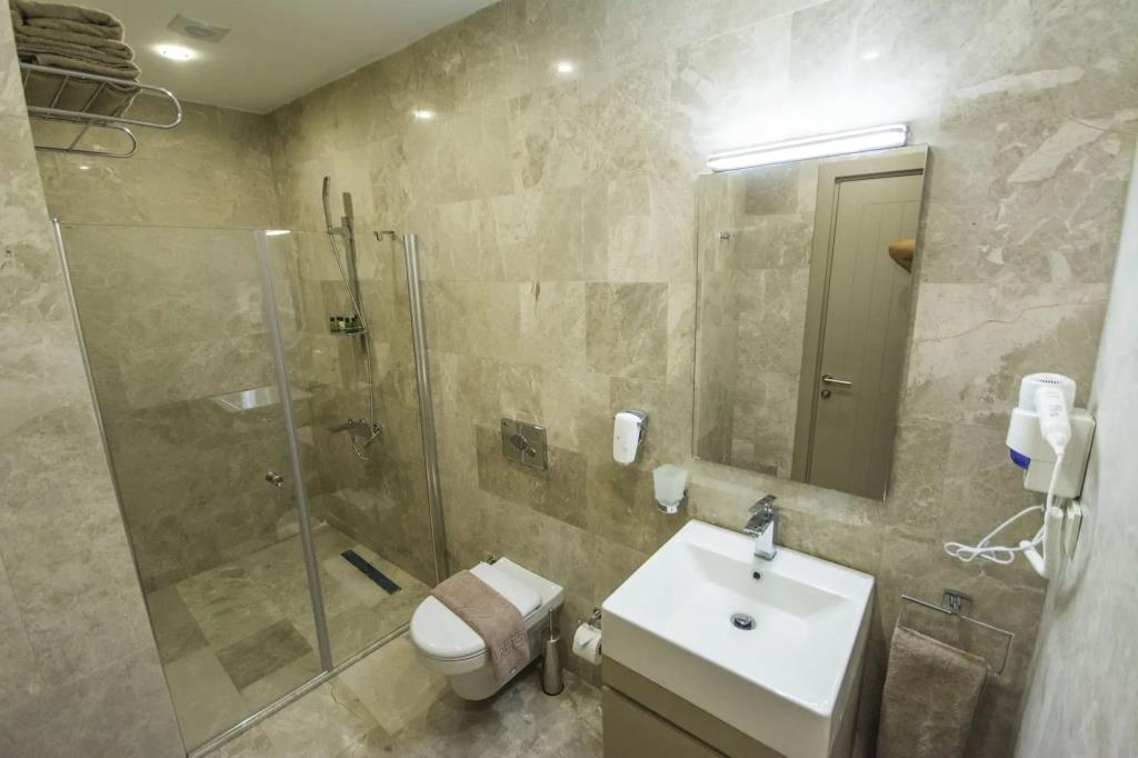 Eng Group Hotels 0*