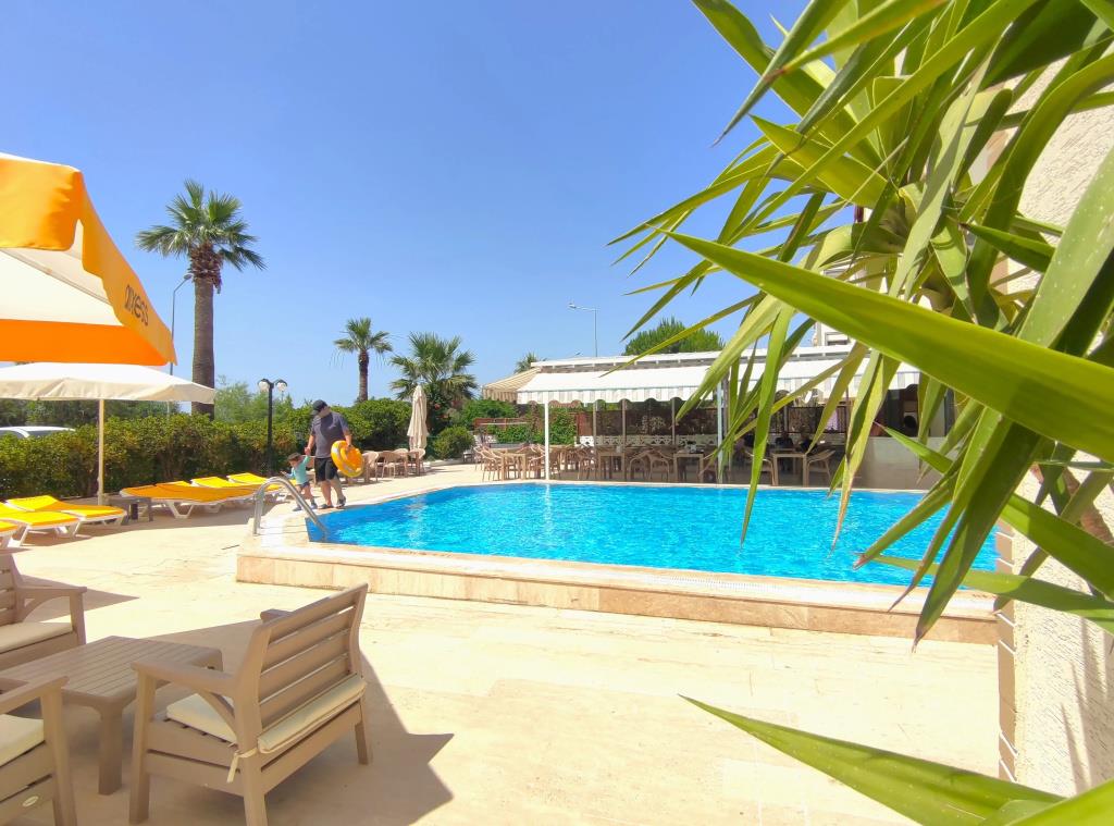 Mulka Hotel 0*