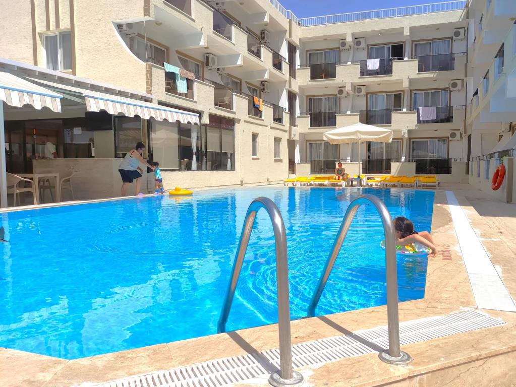 Mulka Hotel 0*
