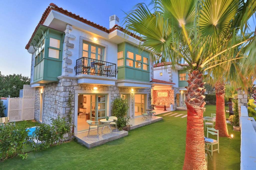 Palas Alacati - Adults Only 0*