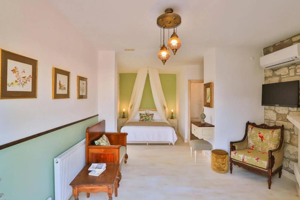 Palas Alacati - Adults Only 0*