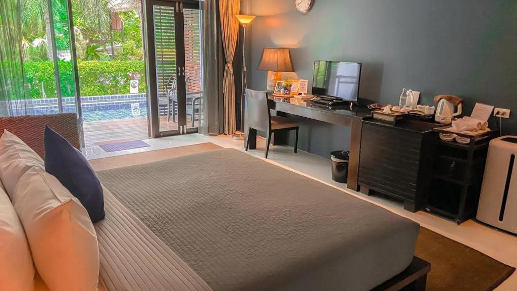The Bihai Hua Hin 3*