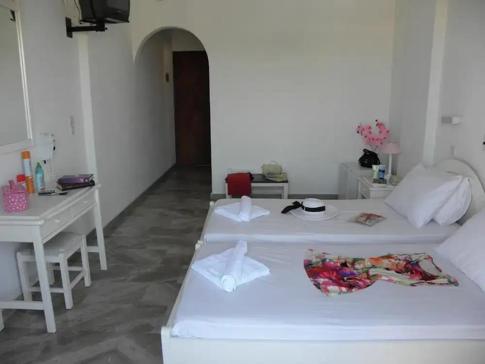 Areti Hotel 0*
