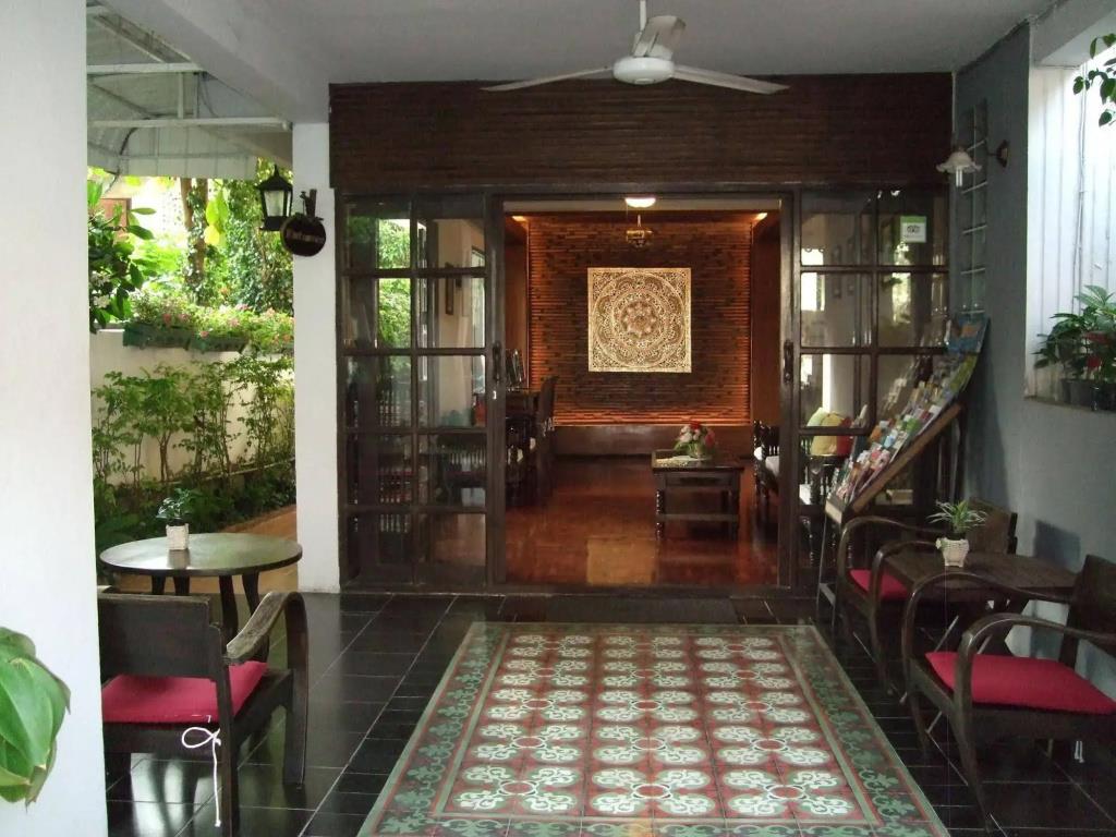 Rachamankha Flora House 2*