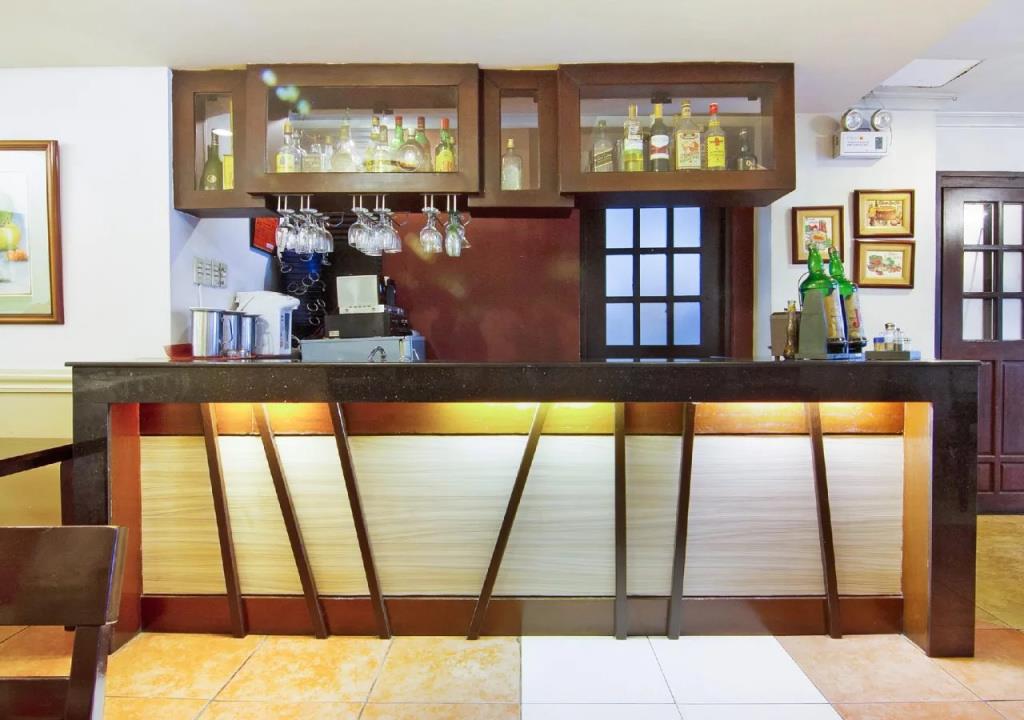 ACL Suites 3*