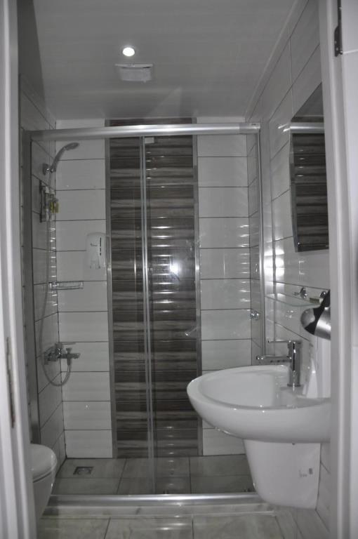 Kar Hotel 0*