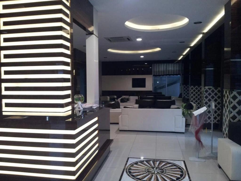 Kar Hotel 0*