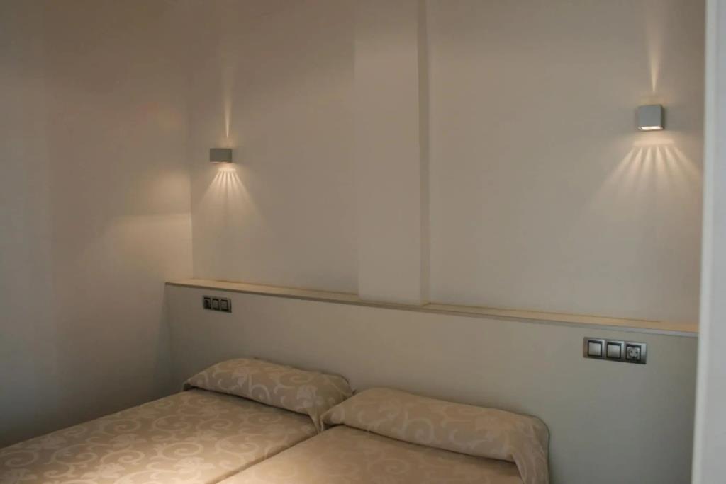 Apartamentos Senabre Palais 0*