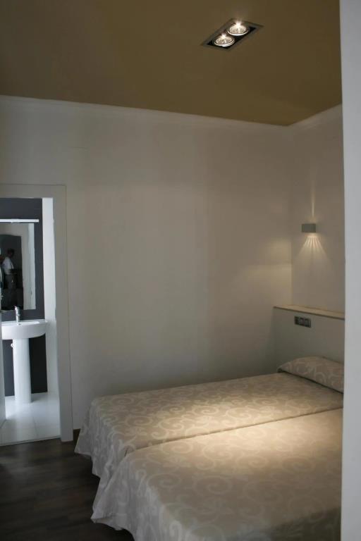 Apartamentos Senabre Palais 0*