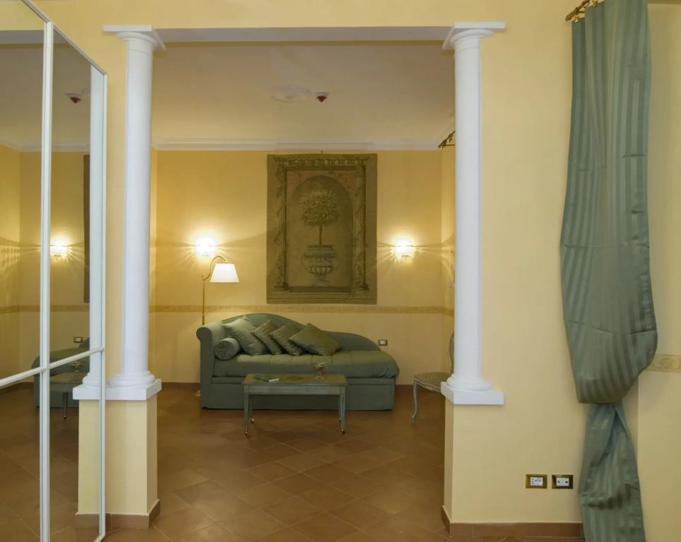 Residenza Gens Julia 0*