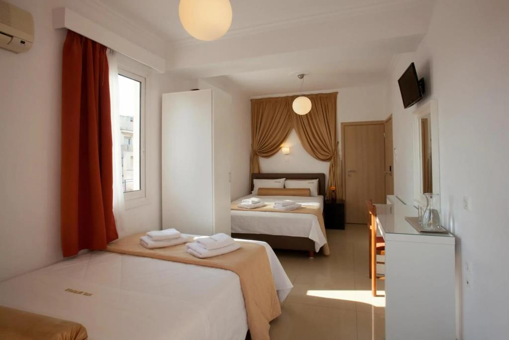 Metropolis Hotel 2*