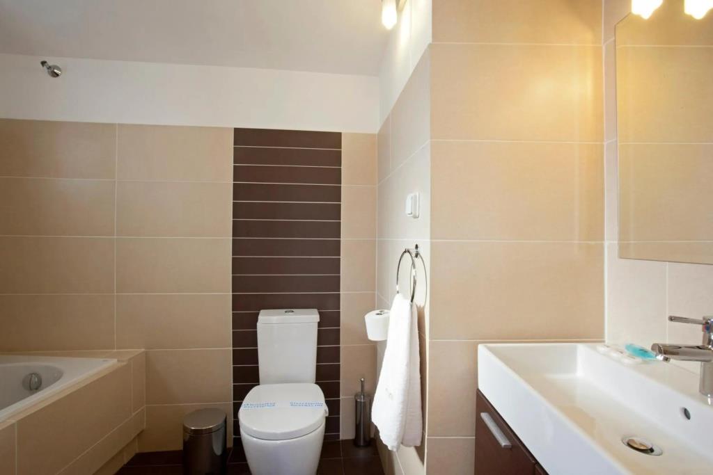 Metropolis Hotel 2*
