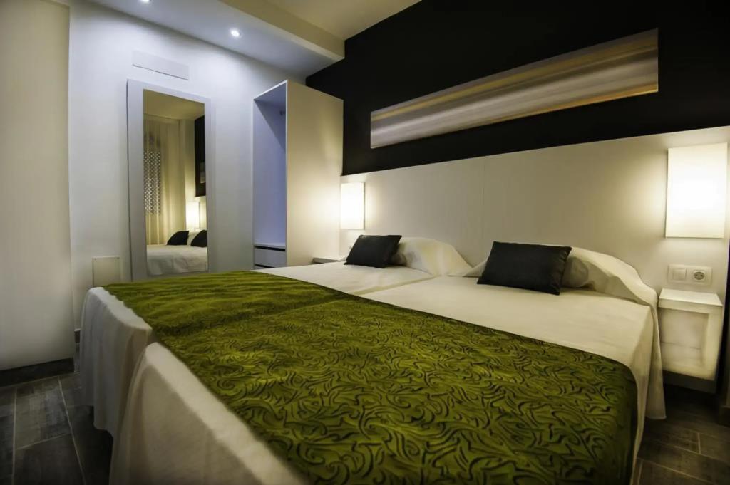 Kn Aparthotel Columbus 0*