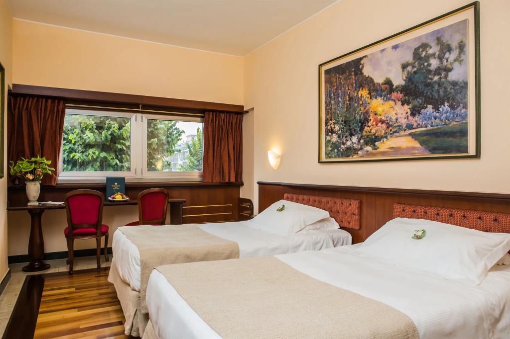 Santa Barbara Hotel 4*