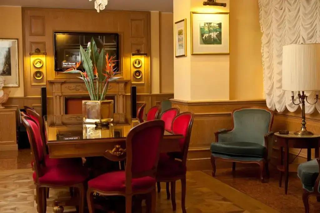 Santa Barbara Hotel 4*