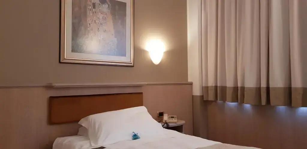 Santa Barbara Hotel 4*