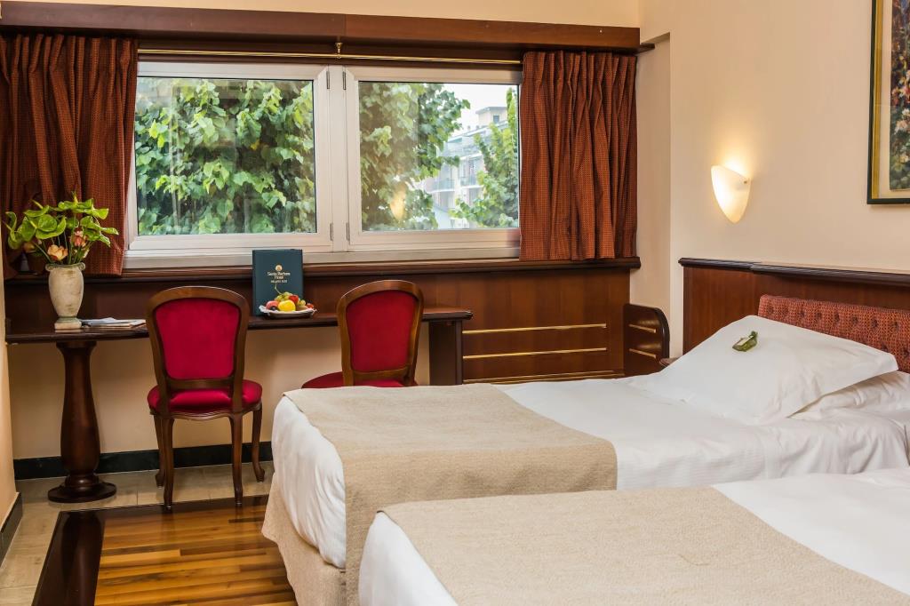 Santa Barbara Hotel 4*