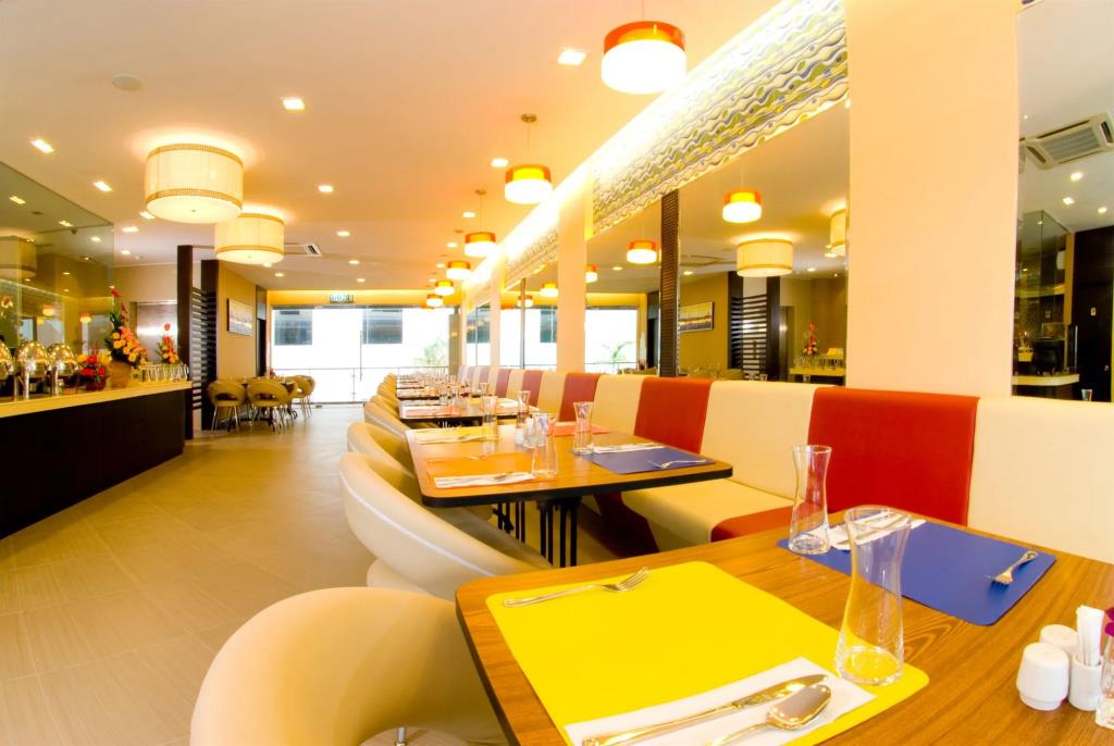 Celyn Hotel City Mall 3*