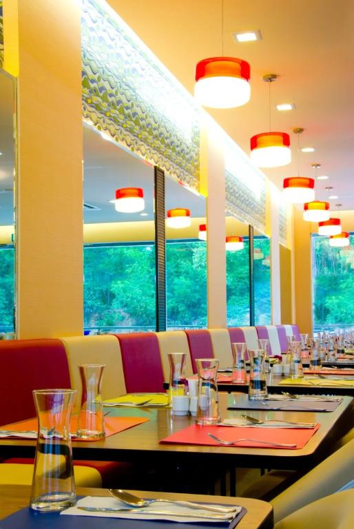 Celyn Hotel City Mall 3*