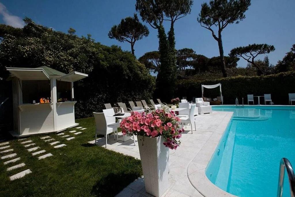 JR Resort Logos Forte dei Marmi 4*