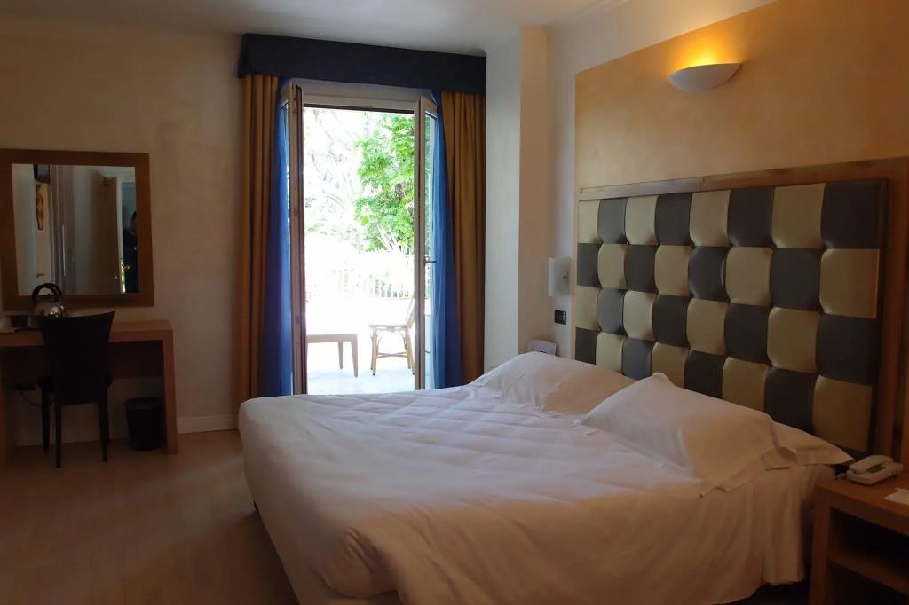JR Resort Logos Forte dei Marmi 4*