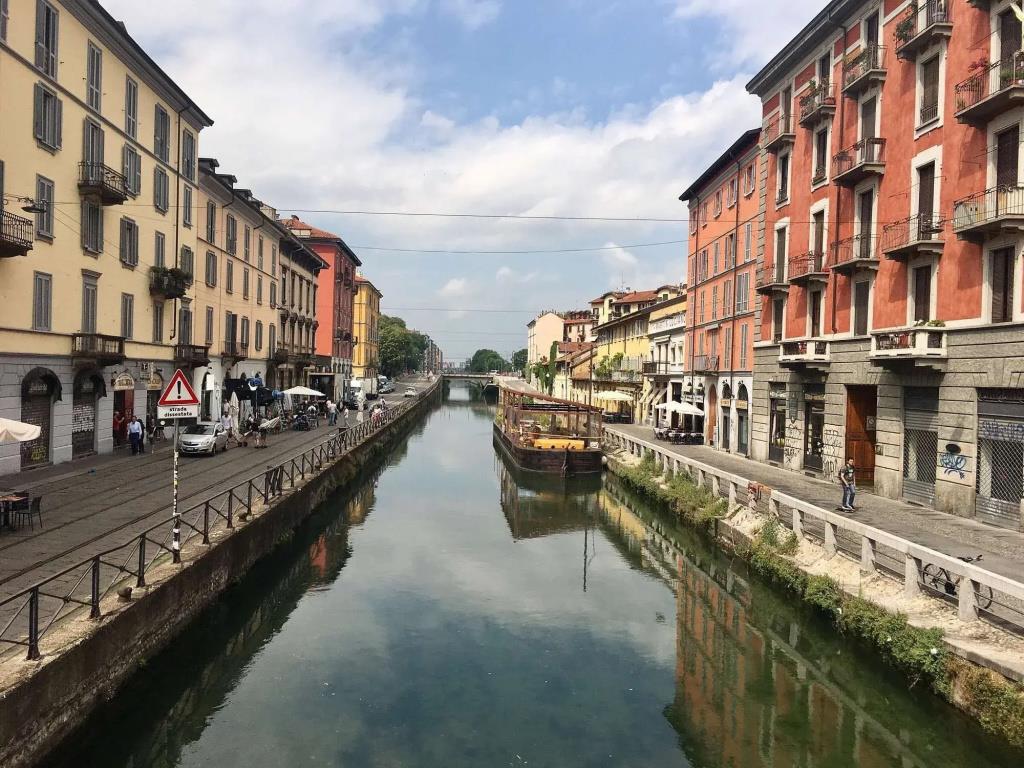 Easy Apartment Navigli 0*