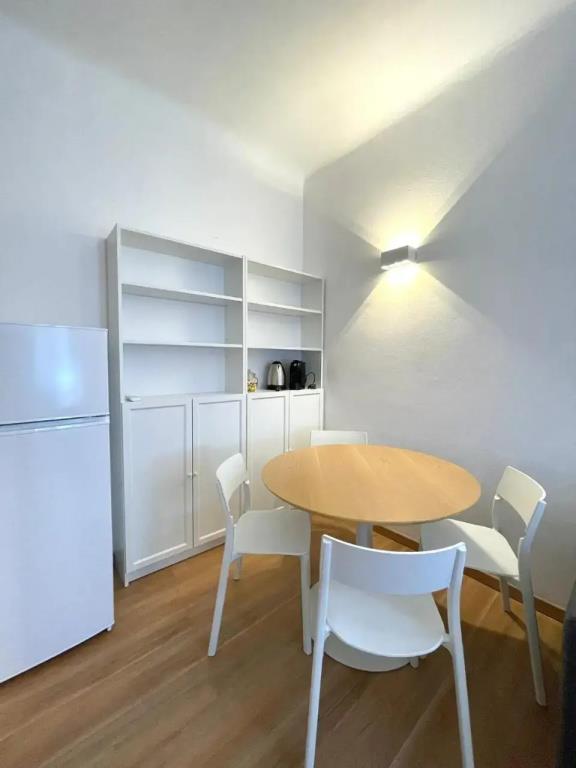 Easy Apartment Navigli 0*